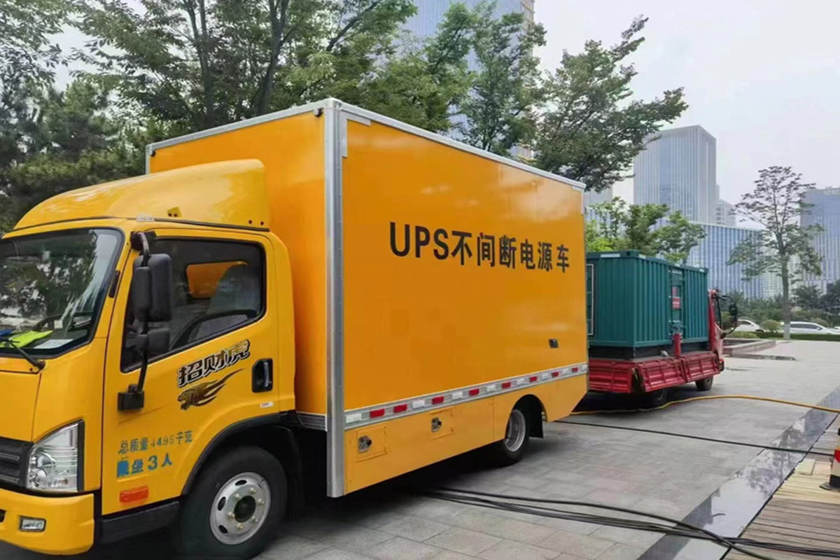阳西发电机租赁施工现场
